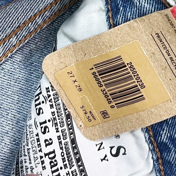 NWT Levi’s 501 High Rise Skinny Jeans in Light Indigo Destructed - Picture 7 of 11